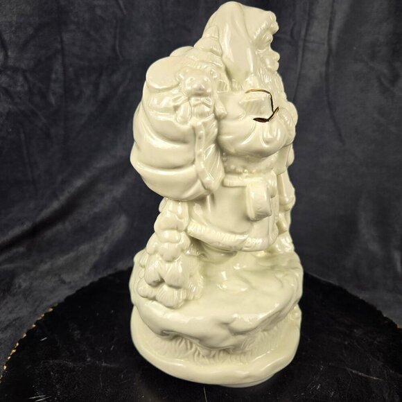 Santa And Reindeer Music Box Cream Gold Accents Works Plays "White Christmas" - Picture 10 of 16